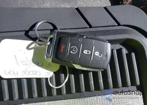 2022 Ram 1500 Big Horn 4X4 5'7 Box from USA, damaged, VIN 1C6SRFFMXNN156205